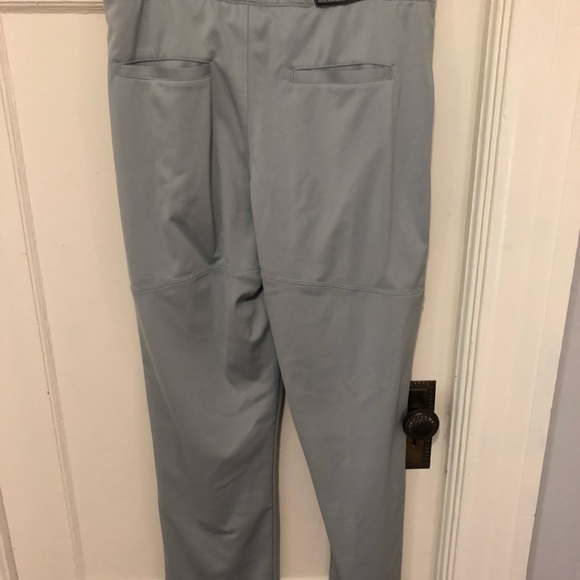 NWT Under Armour athletic pants - Picture 3 of 4